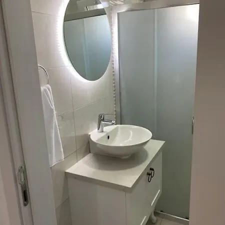 Oeluedeniz,hisaroenue Mevkisi Havuzlu Muestakil * Fethiye