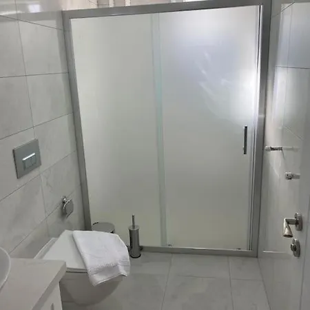Hotel Oeluedeniz,hisaroenue Mevkisi Havuzlu Muestakil